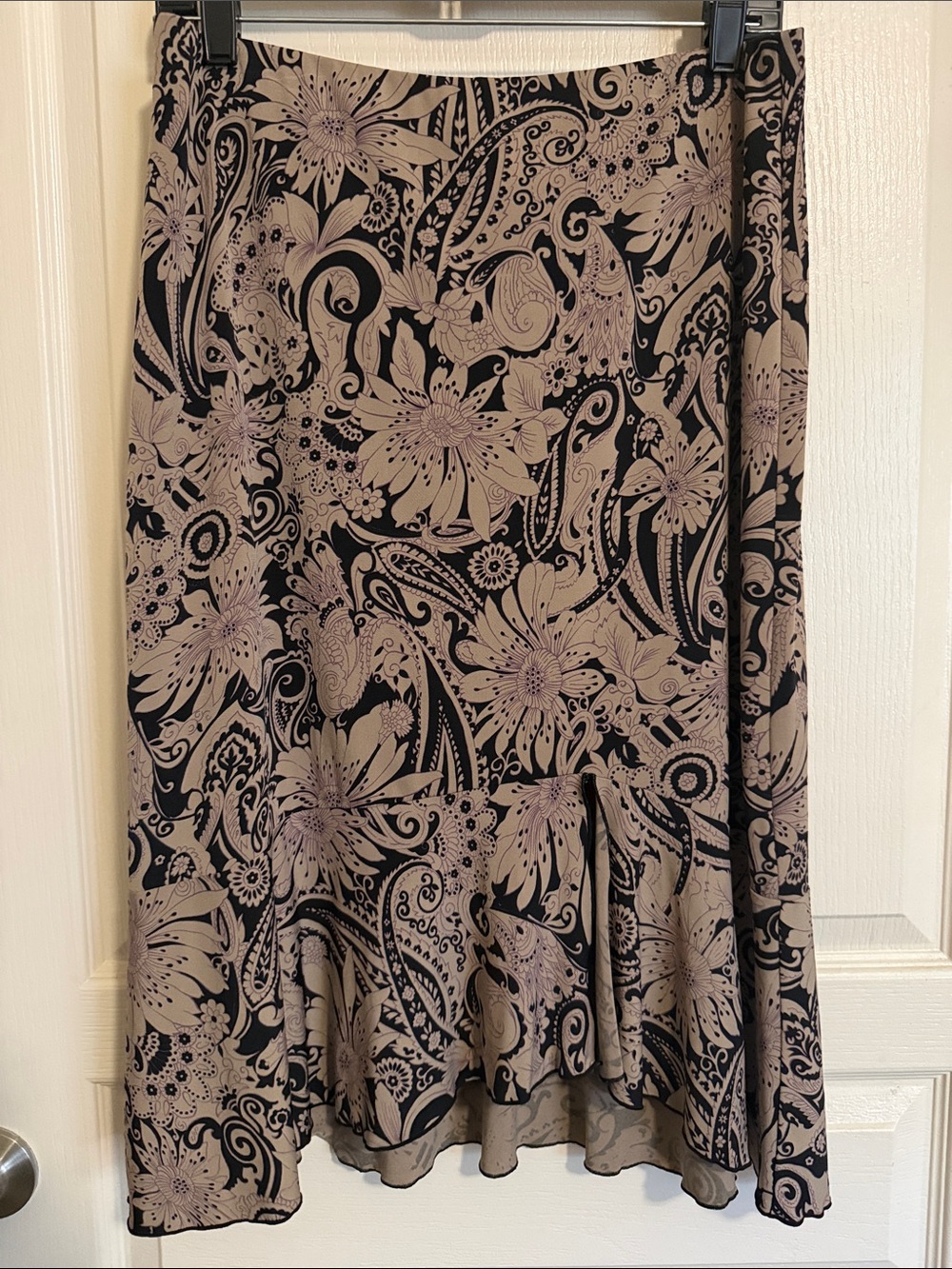 Latina Life Floral Paisley A-Line Midi Skirt in Taupe and Black Sz Medium